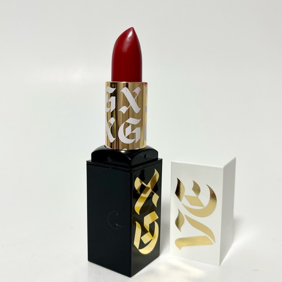 GXVE BY GWEN STEFANI Original Me Clean High-Performance Matte Lipstick - Picture 3 of 8
